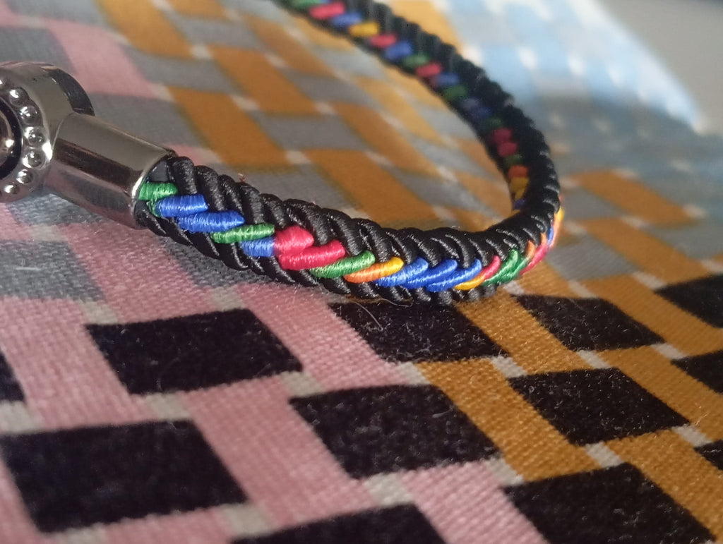 Brazalete Tejido Multicolor con Cierre en Plata