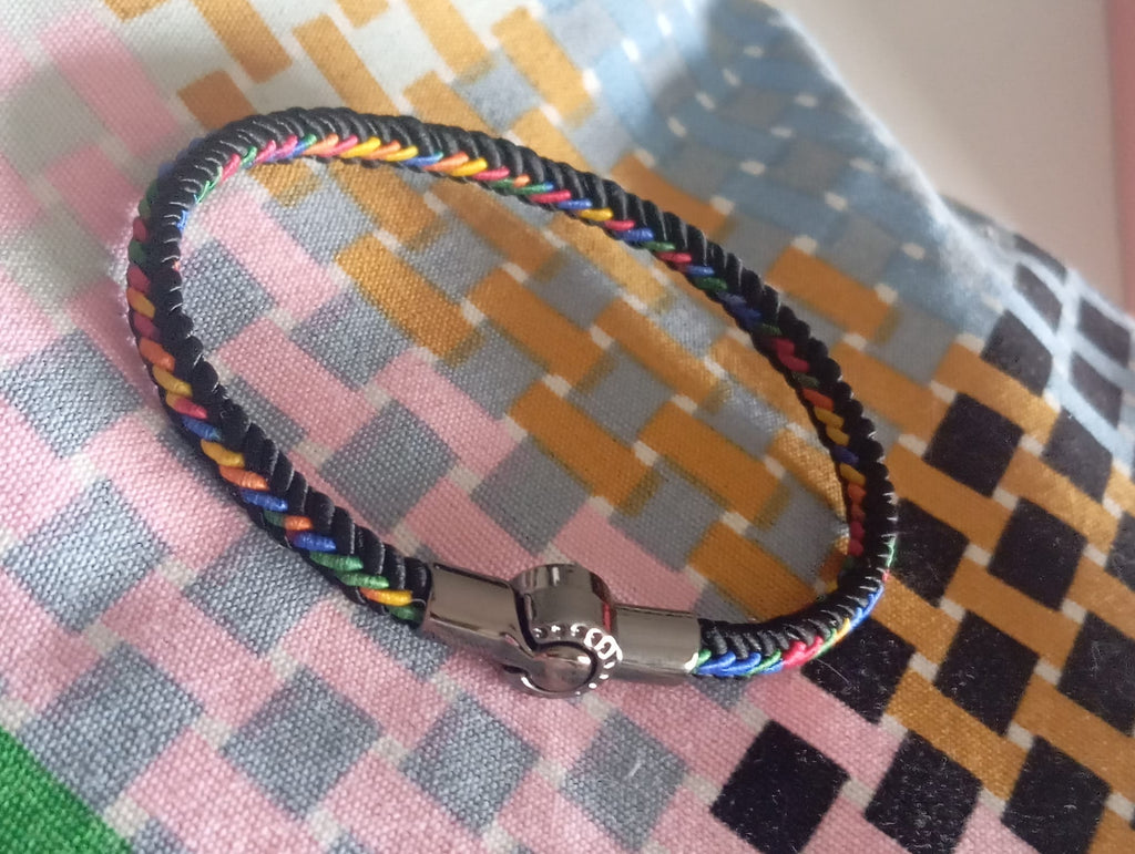 Brazalete Tejido Multicolor con Cierre en Plata